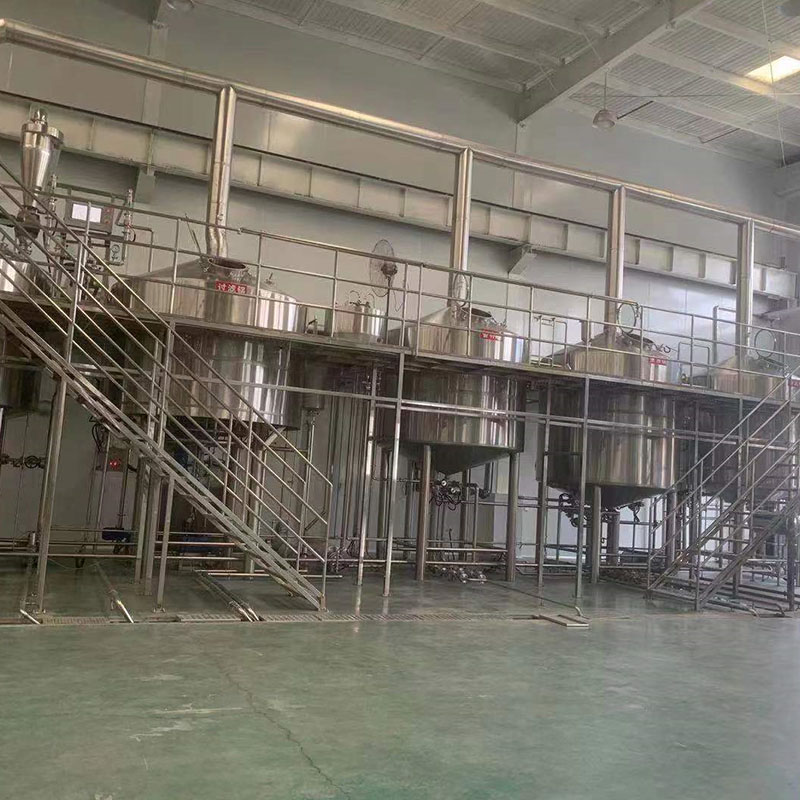 沈丘精酿啤酒设备厂—平面布置、设备设计、制造、调试、培训等一条龙服务_COPY